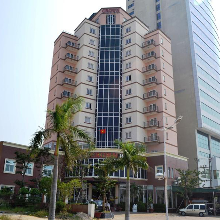 Crown Hotel