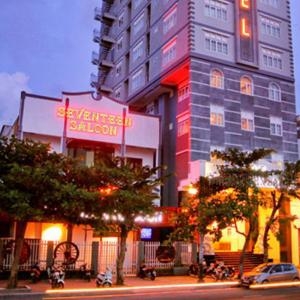 Hotel & Bar Seventeen Saloon - Hotel & Bar Seventeen Saloon