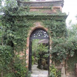 Rub Shoulders with Imperial Royalty in a unique setting, Hue, Vietnam