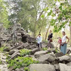 DAY 3 - Siemreap - Banteay Chhmar