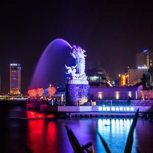 Rooftop romance in Da Nang lofty bars - Rooftop bar in Da Nang, a la carte danang beach hotel, sky 36 danang, vanda restaurant danang, tourance bar danang, skyview lounge danang