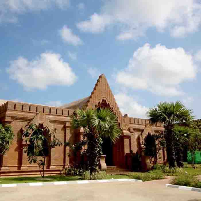 Famous hotel, hotel in Bagan Famous