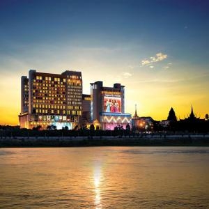 NAGA WORLD - Naga World, Living in Phnom Penh, 5-star hotel