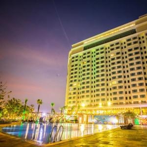 SOKHA PHNOM PENH HOTEL - SOKHA PHNOM PENH HOTEL, Living in Phnom Penh, 5-star hotel