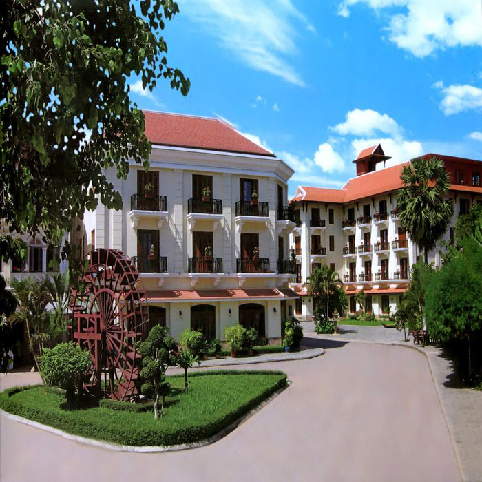 STEUNG SIEM REAP HOTEL, Living in Siem Reap, 4-star hotel STEUNG SIEM REAP HOTEL
