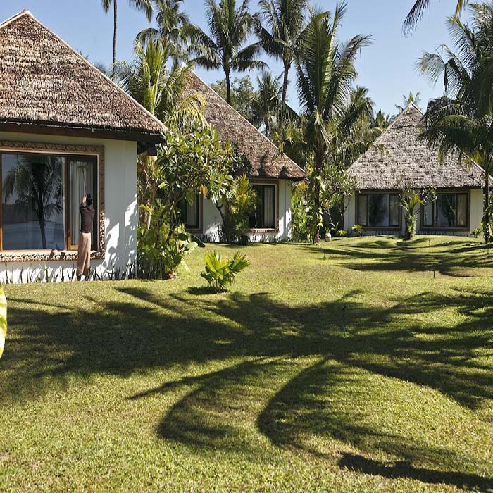 Ngapali Bay Spa, Living in Ngapali, Myanmar, 5-star hotel Ngapali Bay Spa