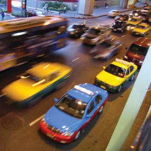 14677934794114_thailand--bangkok_taxi_traffic.jpg