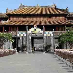 15143498413969_kinh-thanh-hue1.jpg