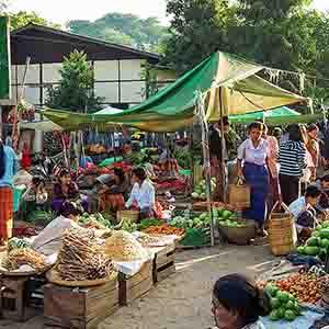 15143665174052_Nyaung-Oo-Local-Market01.jpg